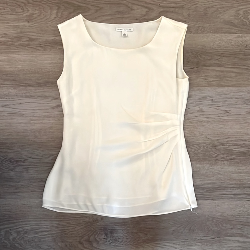 BANANA REPUBLIC WOMEN’S WHITE SLEEVELESS BLOUSE - SIZE 6
